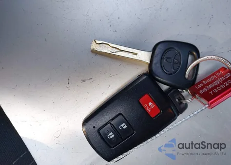 2018 Toyota Tacoma Trd Sport z USA, uszkodzony, nr VIN 3TMDZ5BNXJM042736